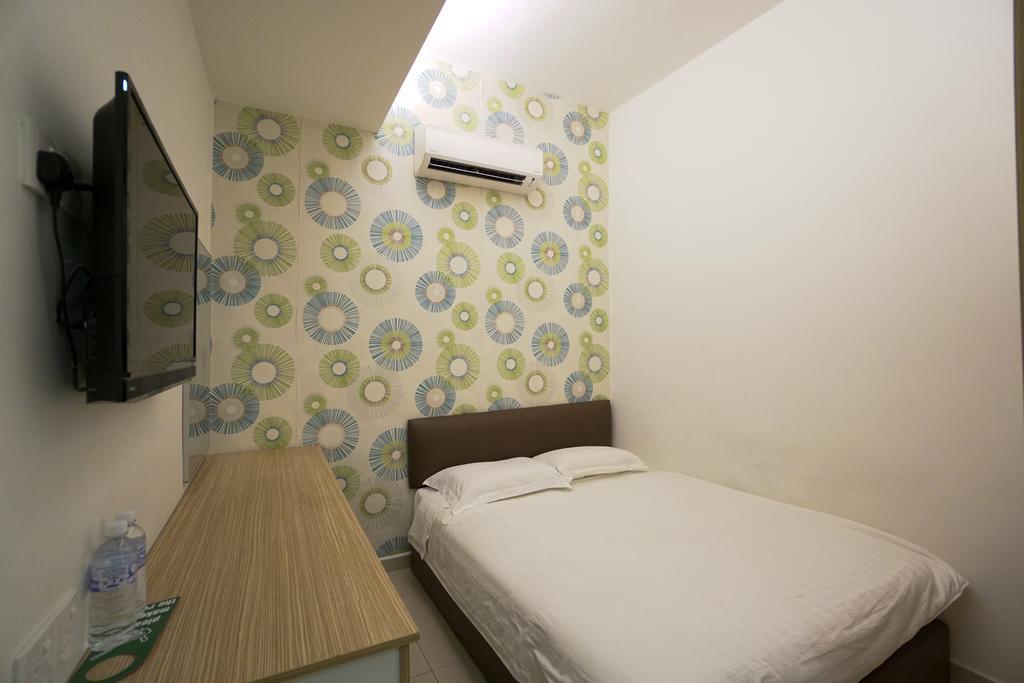 Crystal Garden Hotel Seri Kembangan Buitenkant foto