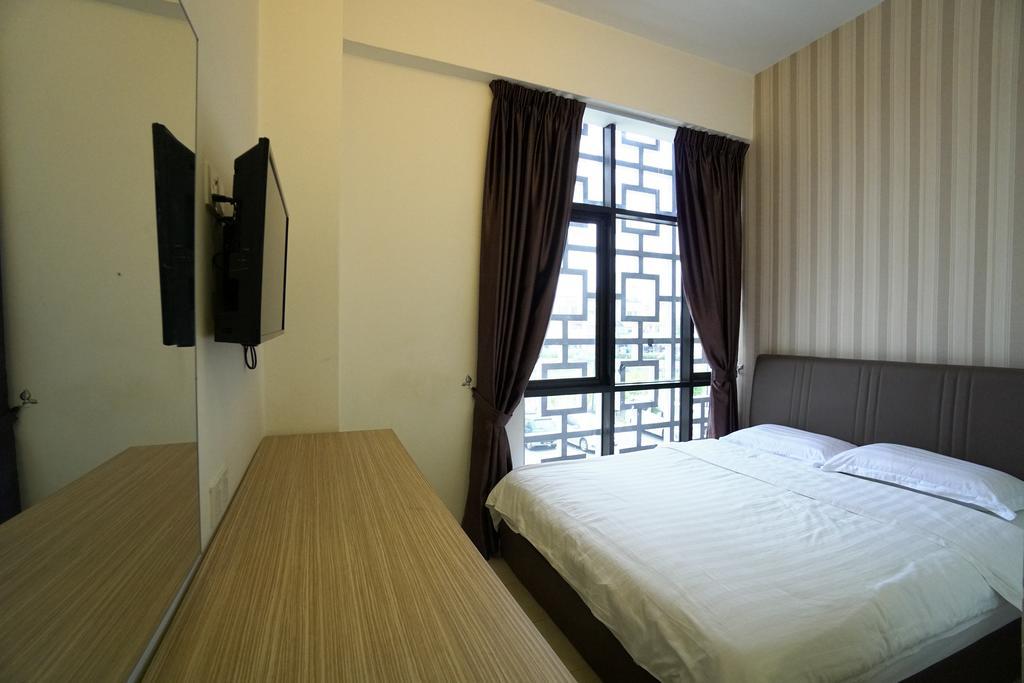 Crystal Garden Hotel Seri Kembangan Buitenkant foto