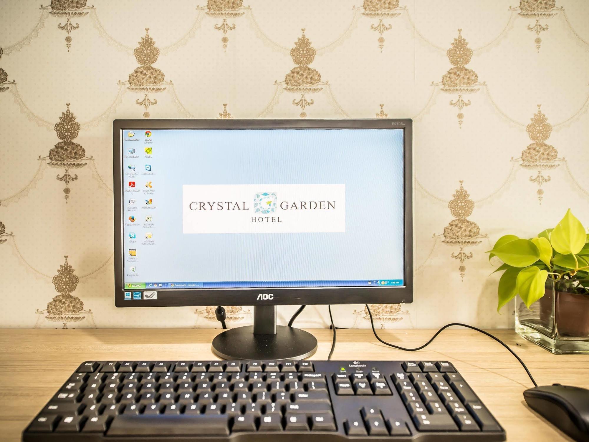 Crystal Garden Hotel Seri Kembangan Buitenkant foto